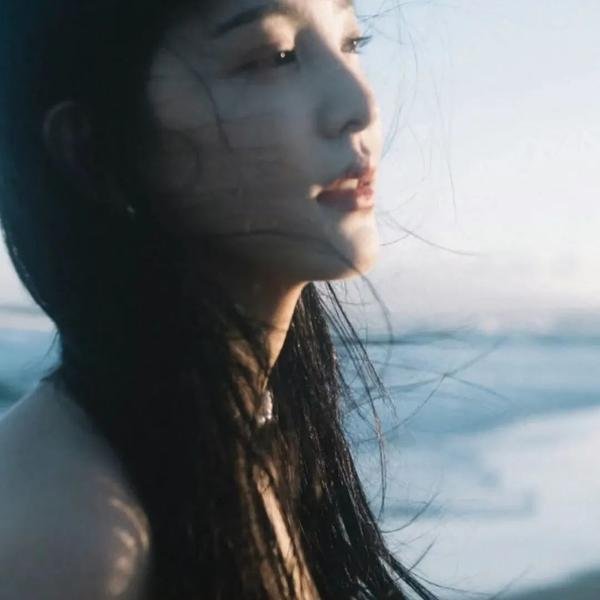 绝代艳星宝莲的一生
